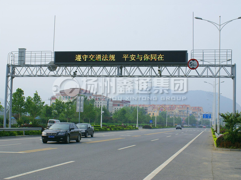 LMJ-013，桁架式情報(bào)板門架，龍門架